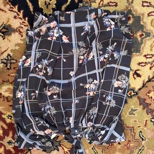 Lauren Conrad blouse size large